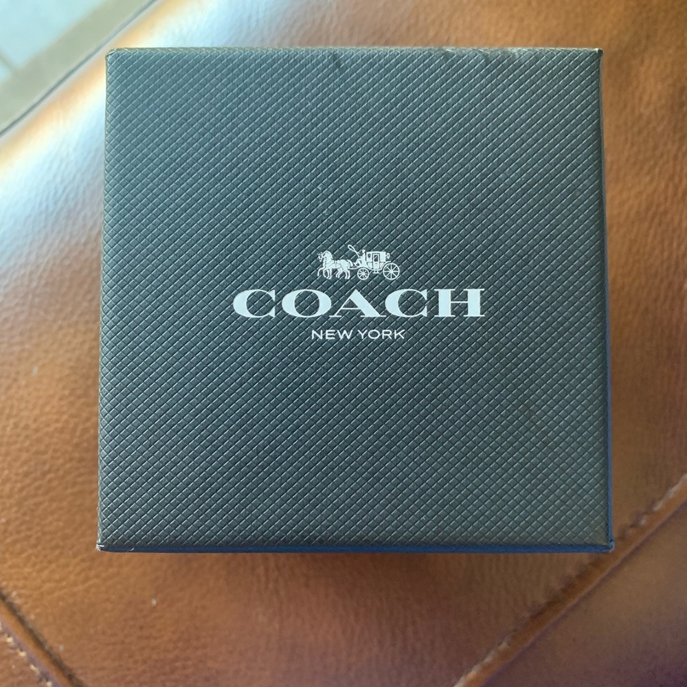 NWT - Coach Grand Women's Watch, 28mm - Picture 11 of 12
